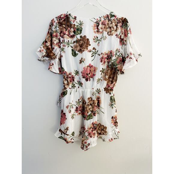 NWT Entro Surplice Flutter Sleeve Romper Size Small - Picture 2 of 10